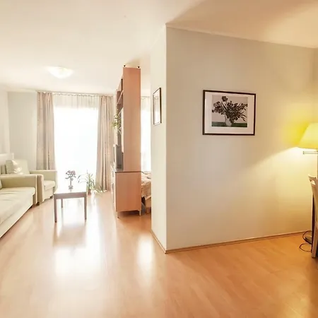 Studio Orszagbiro Utca Apartment *
